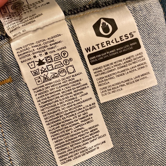 Levi’s Ex-Boyfriend Trucker Jacket Size Medium - Picture 3 of 8